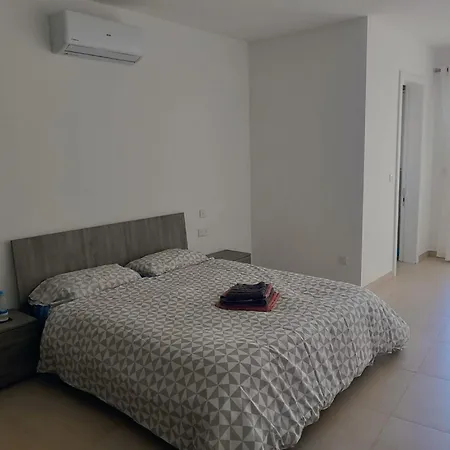 Modern With Sea & Valley View Pool * In-Nadur