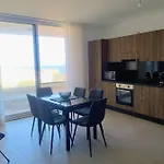 Daire Modern With Sea & Valley View Pool