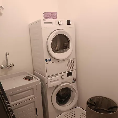 Apartament Modern With Sea & Valley View Pool