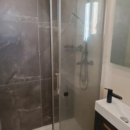 Modern With Sea & Valley View Pool Appartement *