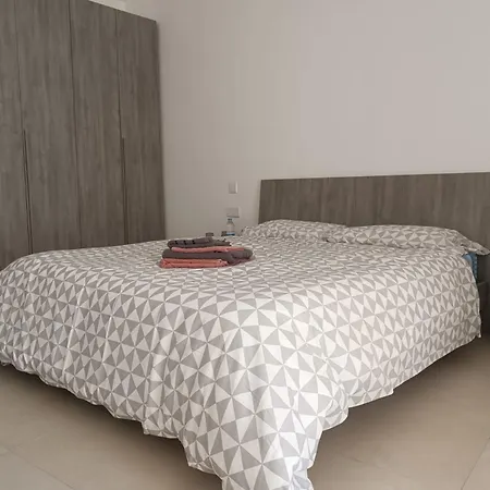 Modern With Sea & Valley View Pool דירה נדור