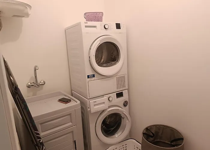 Apartament Modern With Sea & Valley View Pool