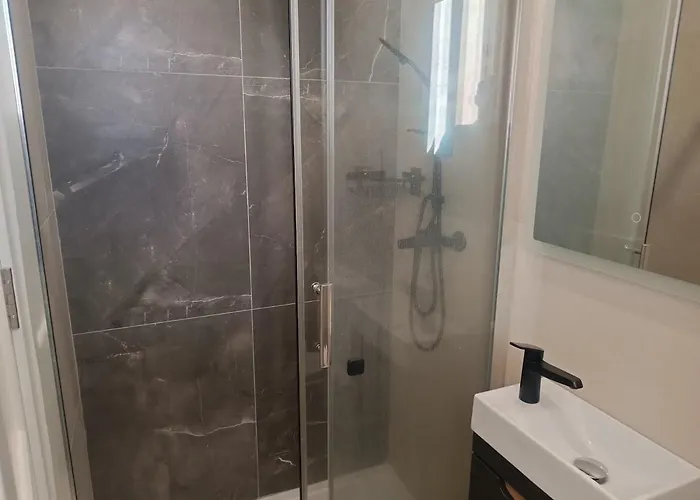 Modern With Sea & Valley View Pool Apartament *