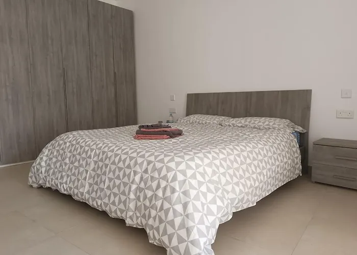 Modern With Sea & Valley View Pool Apartment Nadur